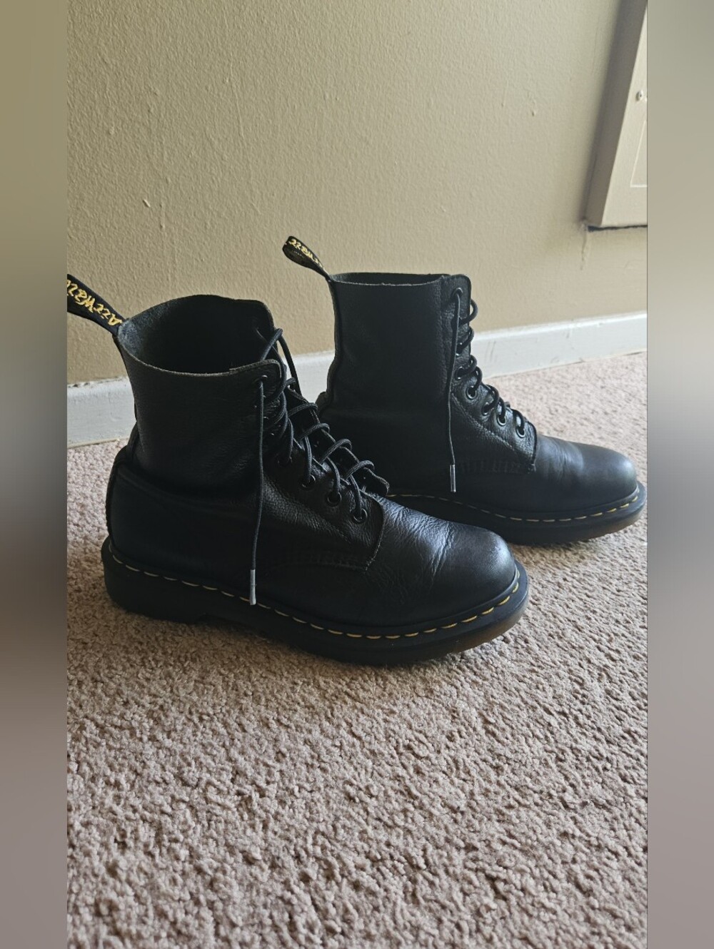 Dr. Martens 1460 Pascal Virginia Black Leather Lace-Up Combat Boots